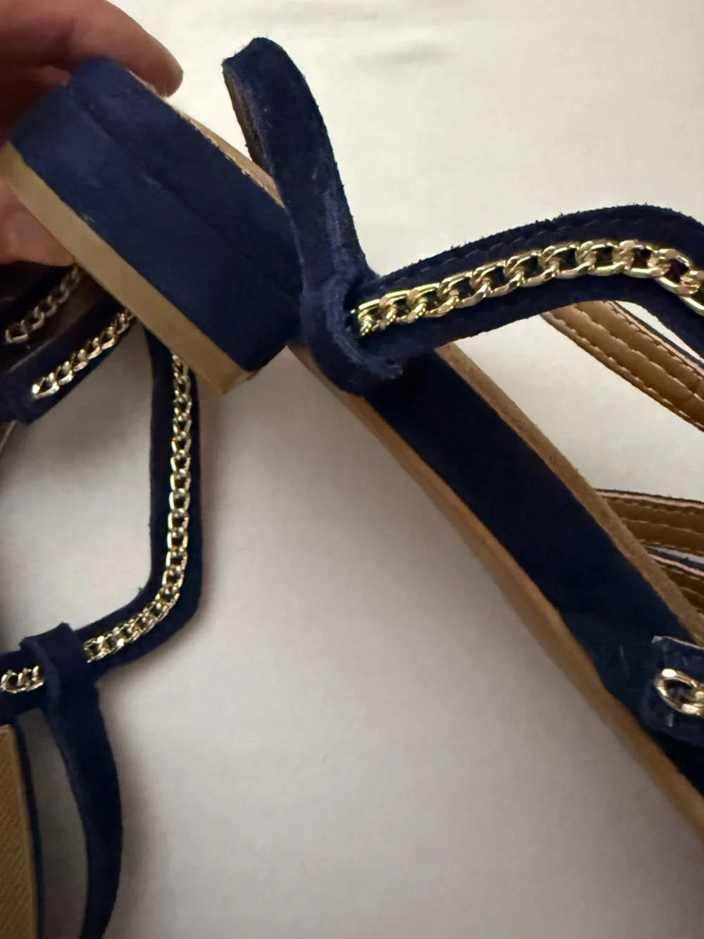 VGUC Aerosols Royal Blue Women's Comfy Sandals w/Gold Chain Accents Women’s 7.5